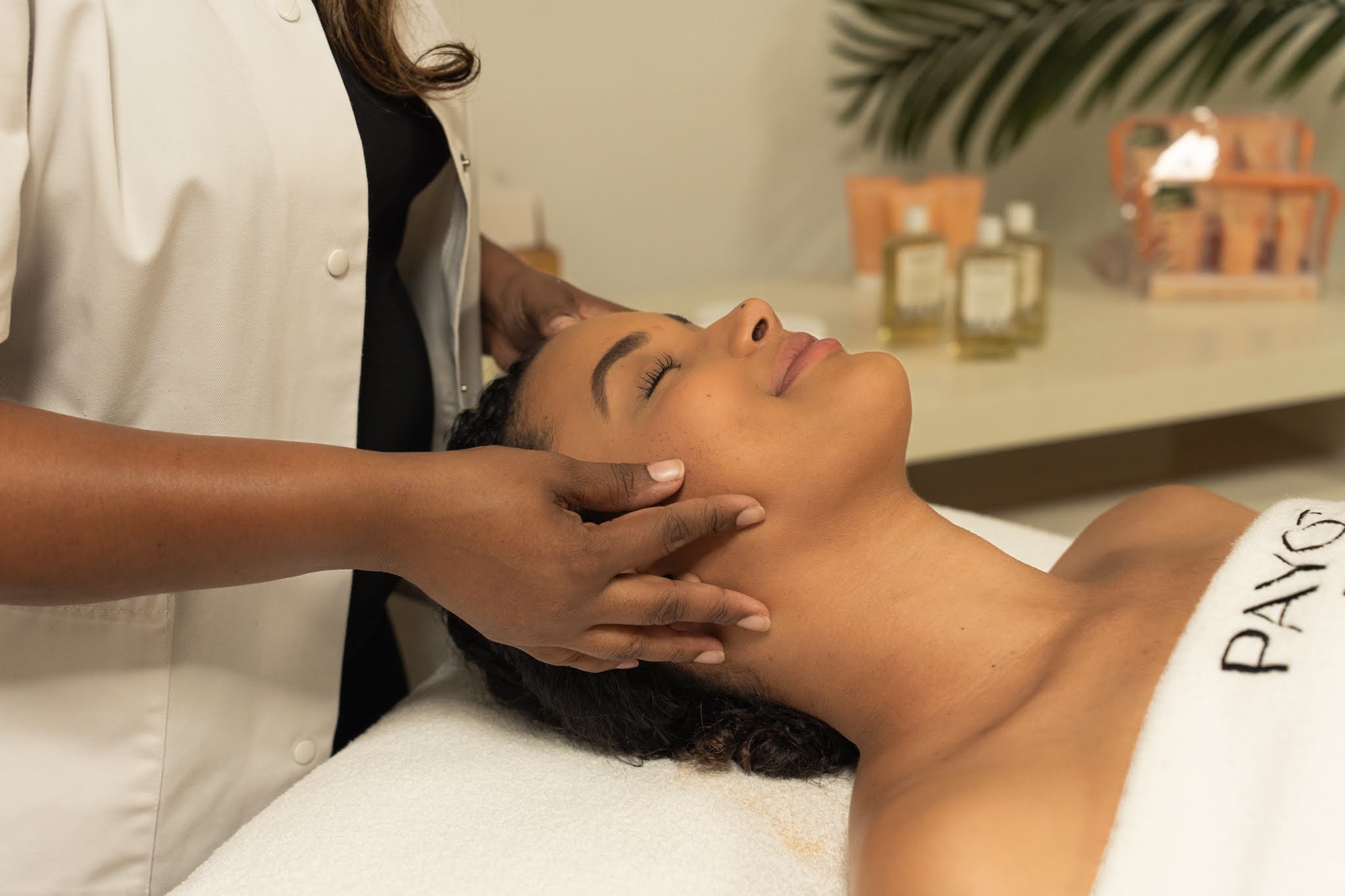 Creolia bien etre massage visage 2 BD